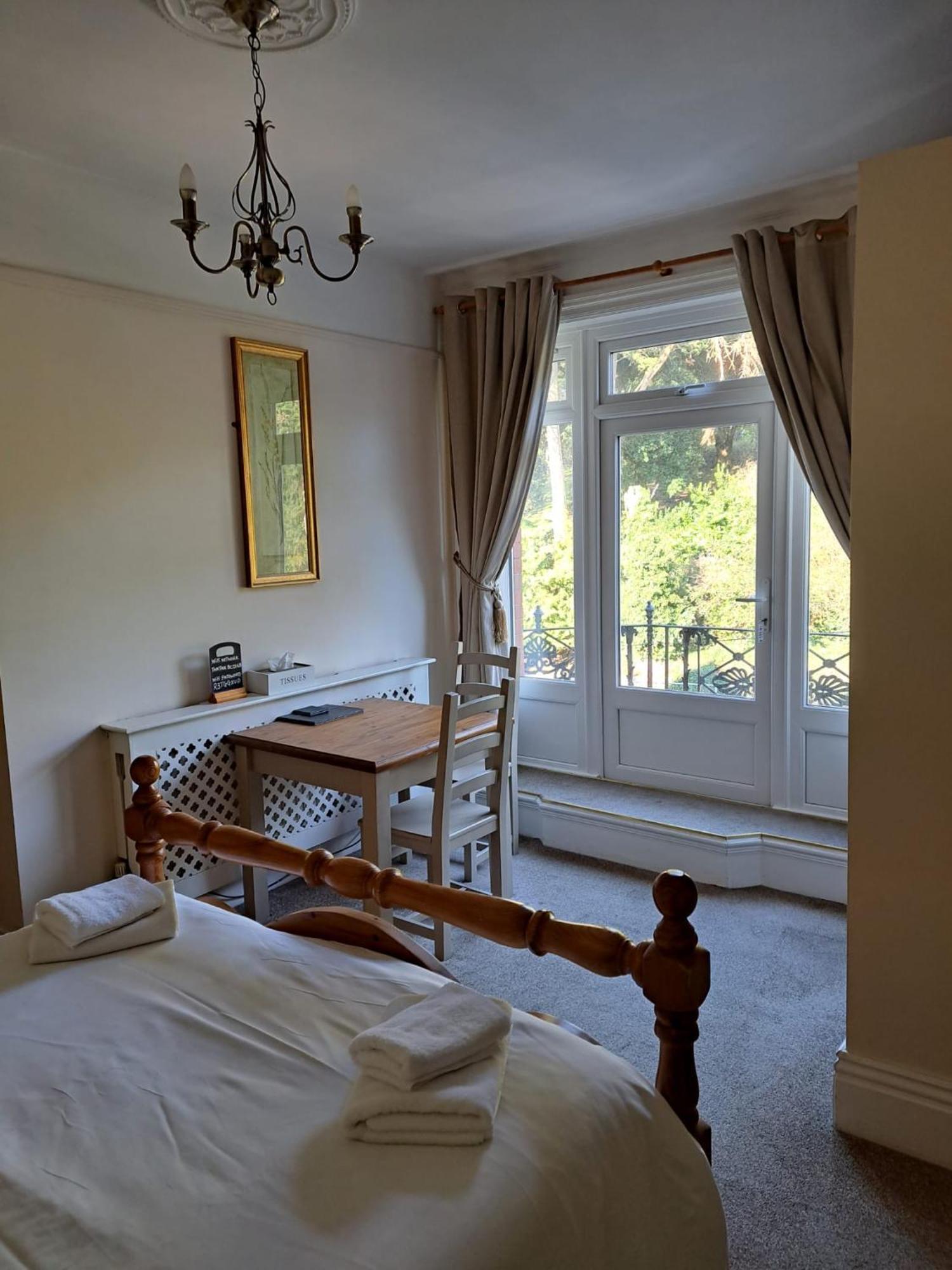 Rylstone Mere Whitby Exterior photo