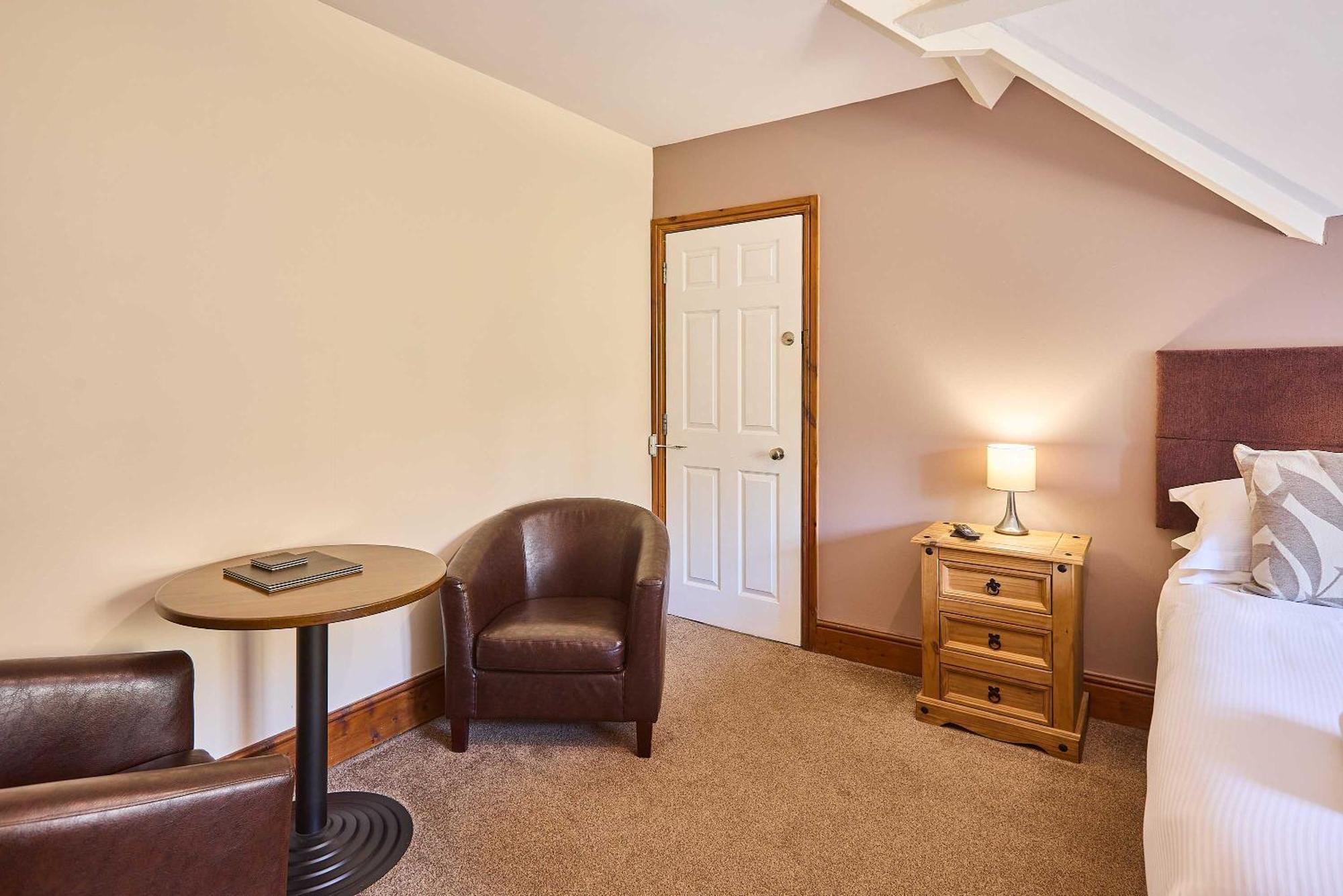 Rylstone Mere Whitby Room photo
