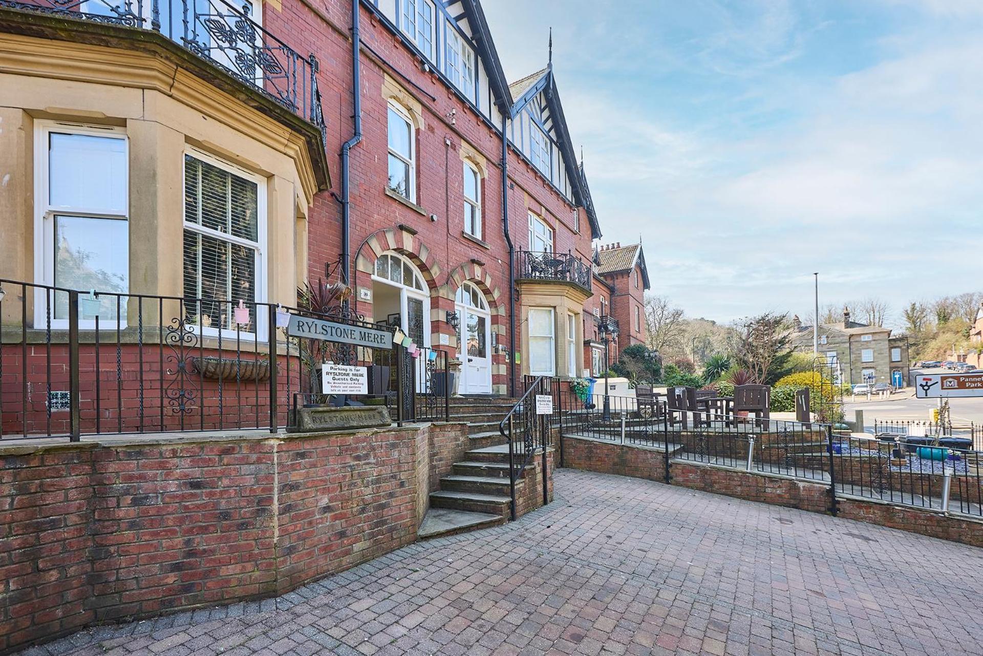 Rylstone Mere Whitby Exterior photo